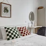 Prestige Parisien Proche De Larc De Triomphe Apartman