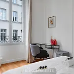 Prestige Parisien Proche De Larc De Triomphe Apartman
